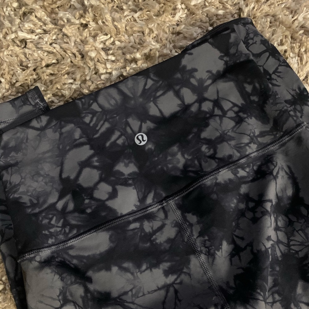 Lululemon wunder under size 2